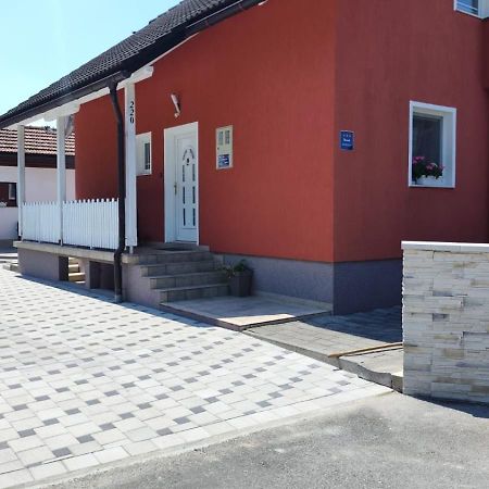 Apartment Igor - Holiday Home Ostarije Esterno foto