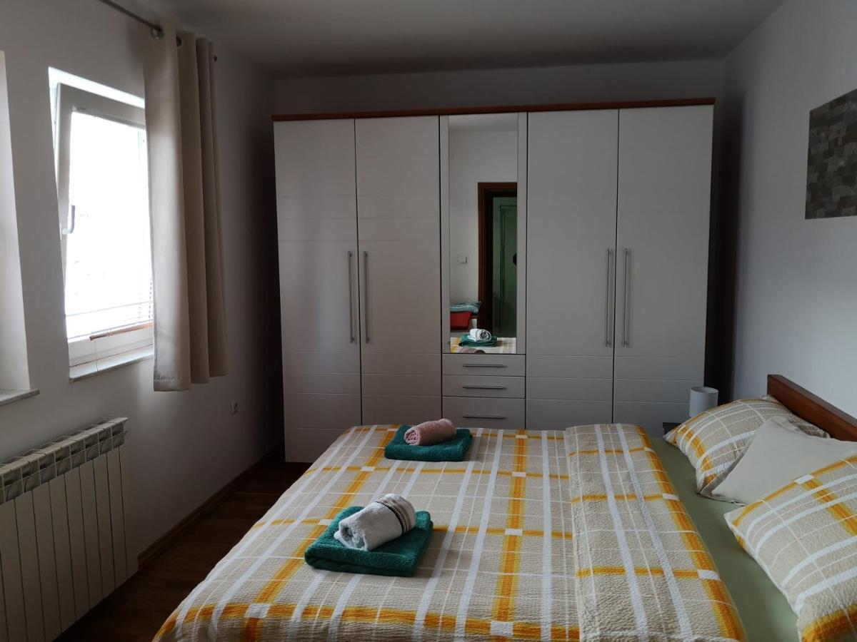 Apartment Igor - Holiday Home Ostarije Esterno foto