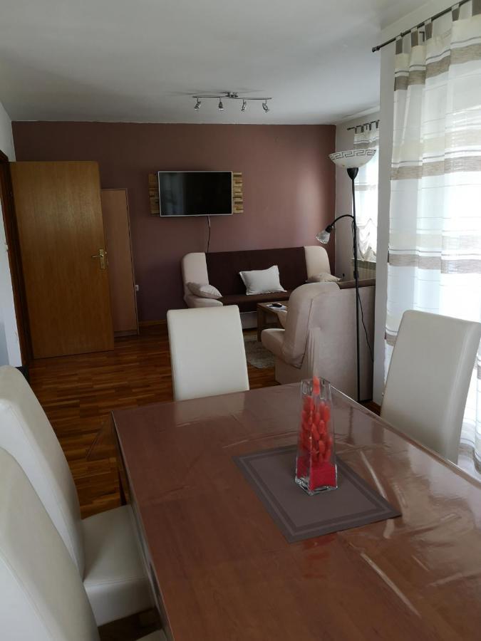 Apartment Igor - Holiday Home Ostarije Esterno foto